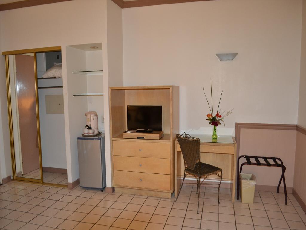 Отель West Plaza Malakal Корор Экстерьер фото